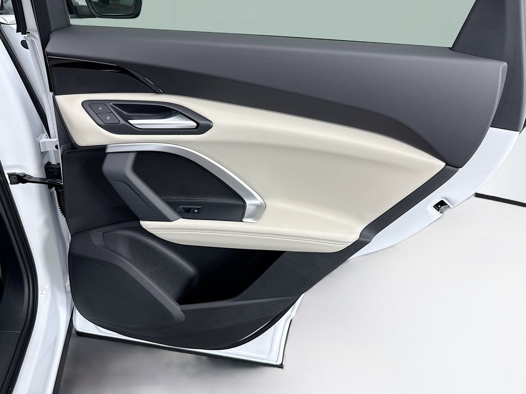 Thumbnail: 2025 Audi Q5 - 27