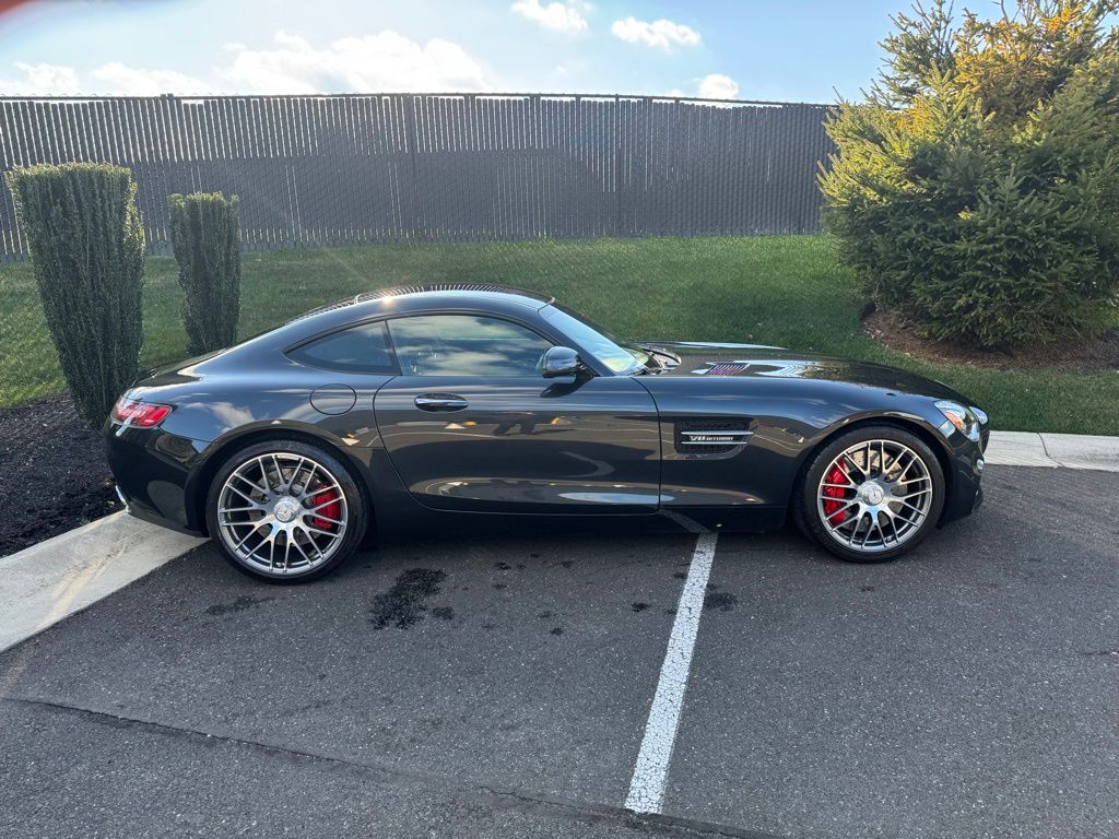 2016 Mercedes-Benz AMG GT S 26