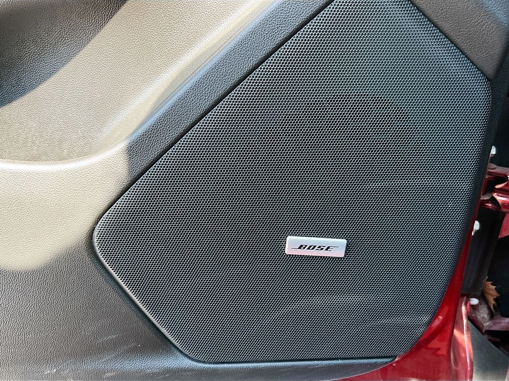 Used 2022 Red Cadillac Sport image 19