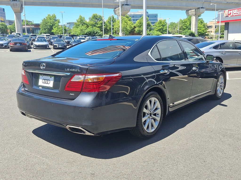Thumbnail: 2011 Lexus LS - 4