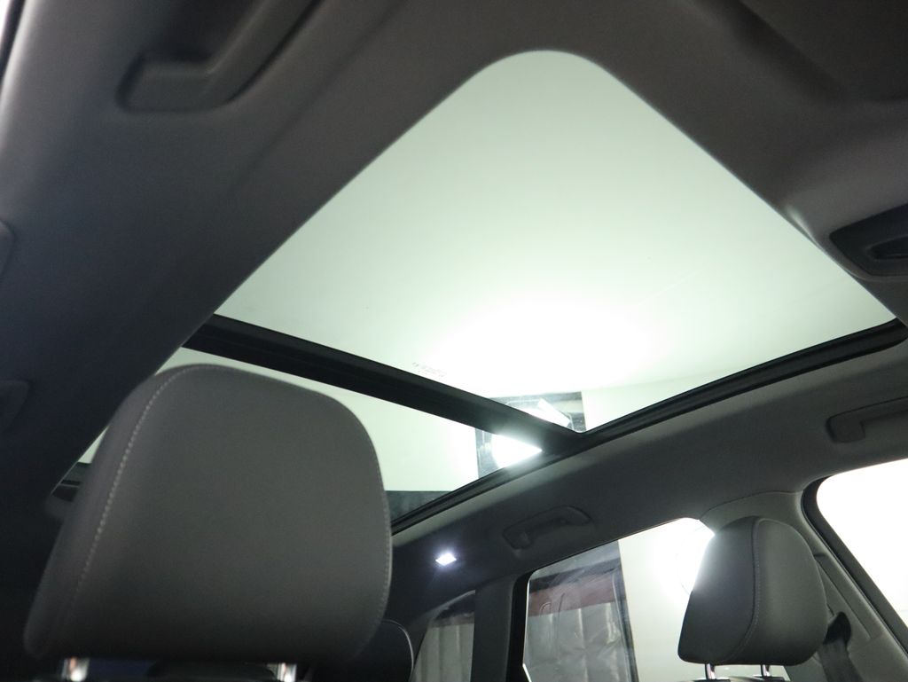 Thumbnail: 2025 Audi Q5 - 21