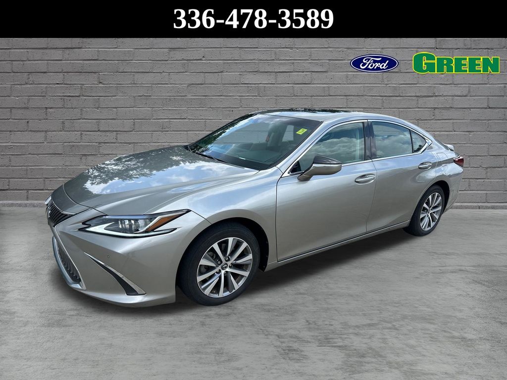 2021 Lexus ES Plata (Atomic Silver) Sedán Tracción delantera 8 velocidades Automática