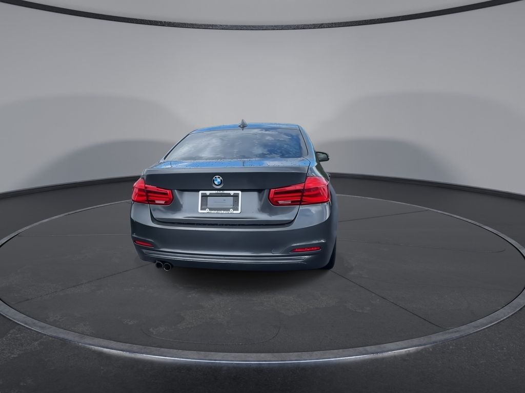 Thumbnail: 2016 BMW 3 Series - 8