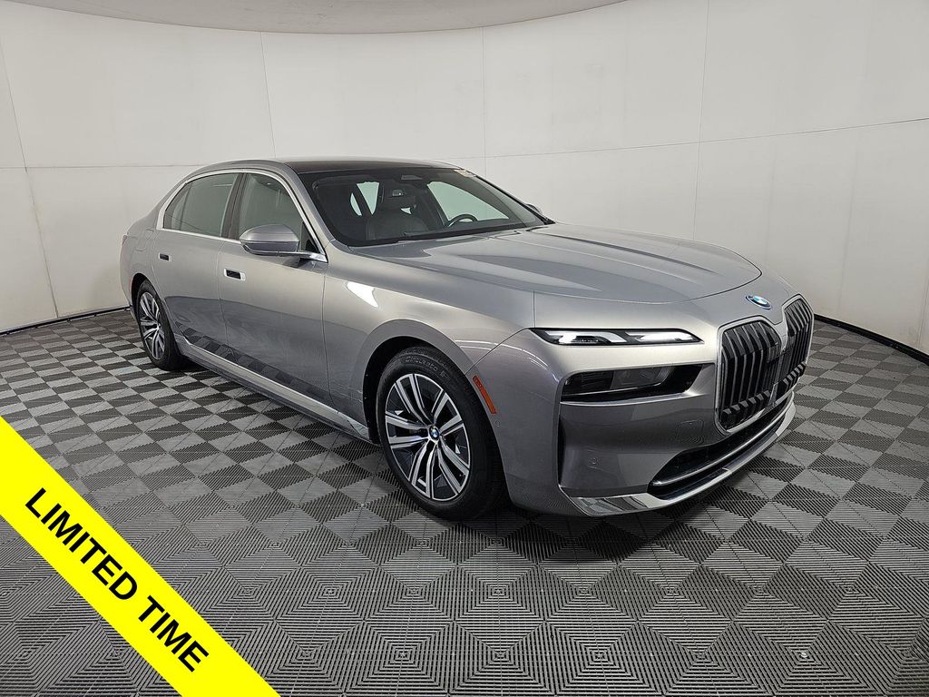 Oxide Gray Metallic 2024 BMW i7 Sedan Rear-Wheel Drive Automatic