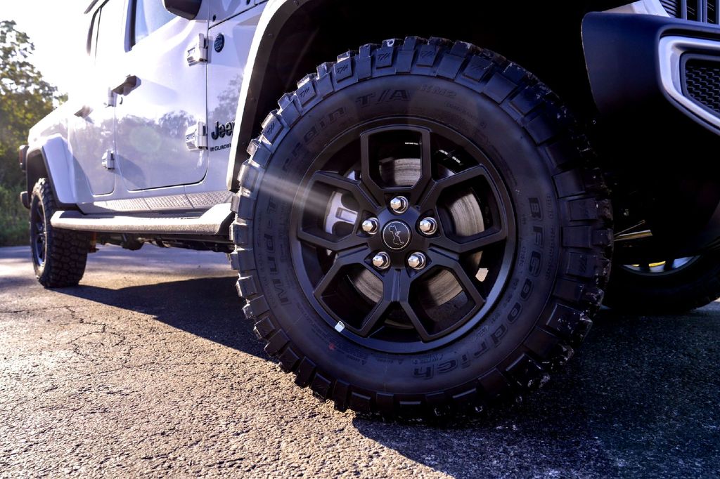 New Car 2025 Jeep Gladiator  For Sale Under $50,000 In Taylor, Texas