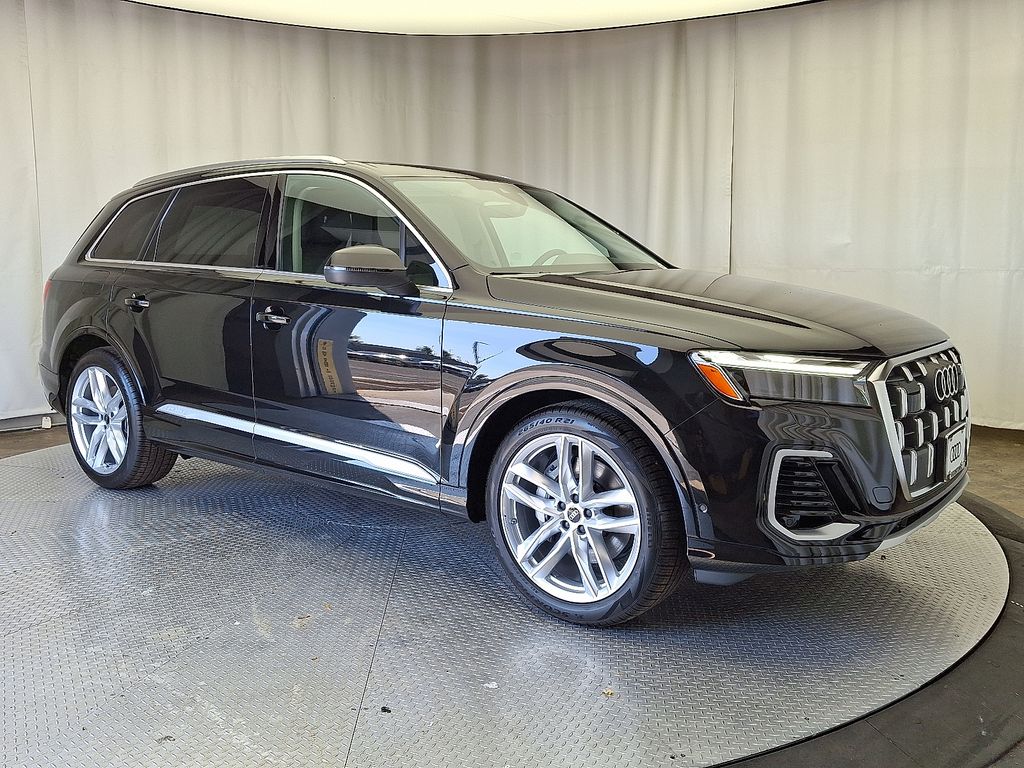 Thumbnail: 2025 Audi Q7 - 3