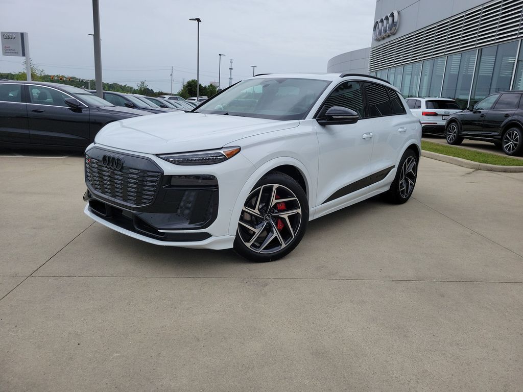 White 2027 Audi SQ6 e-tron quattro Premium Plus SUV / Crossover All-Wheel Drive 1-Speed Automatic