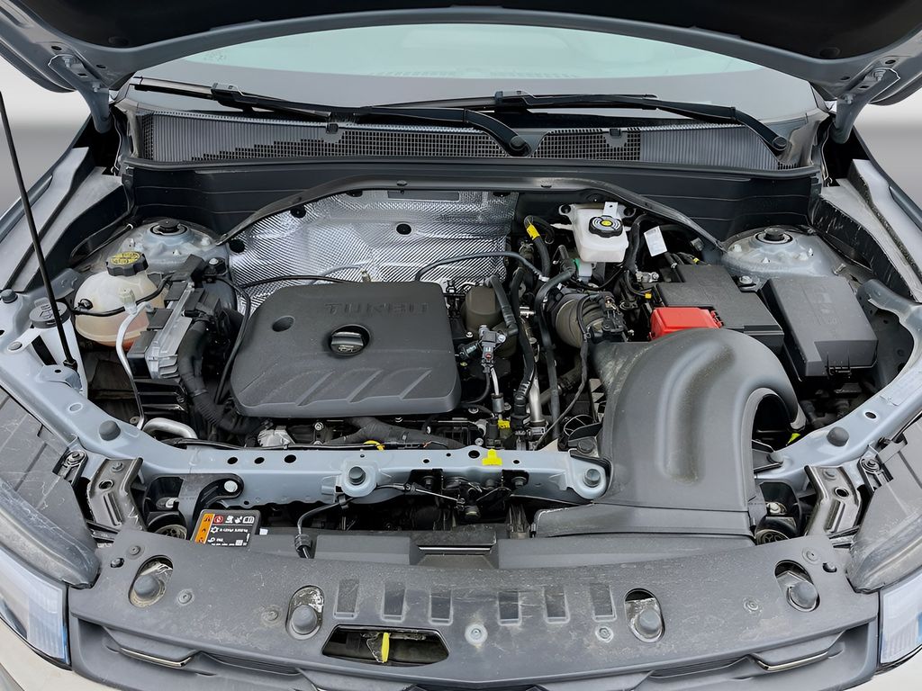 Used 2024 Gray Chevrolet ACTIV image 28
