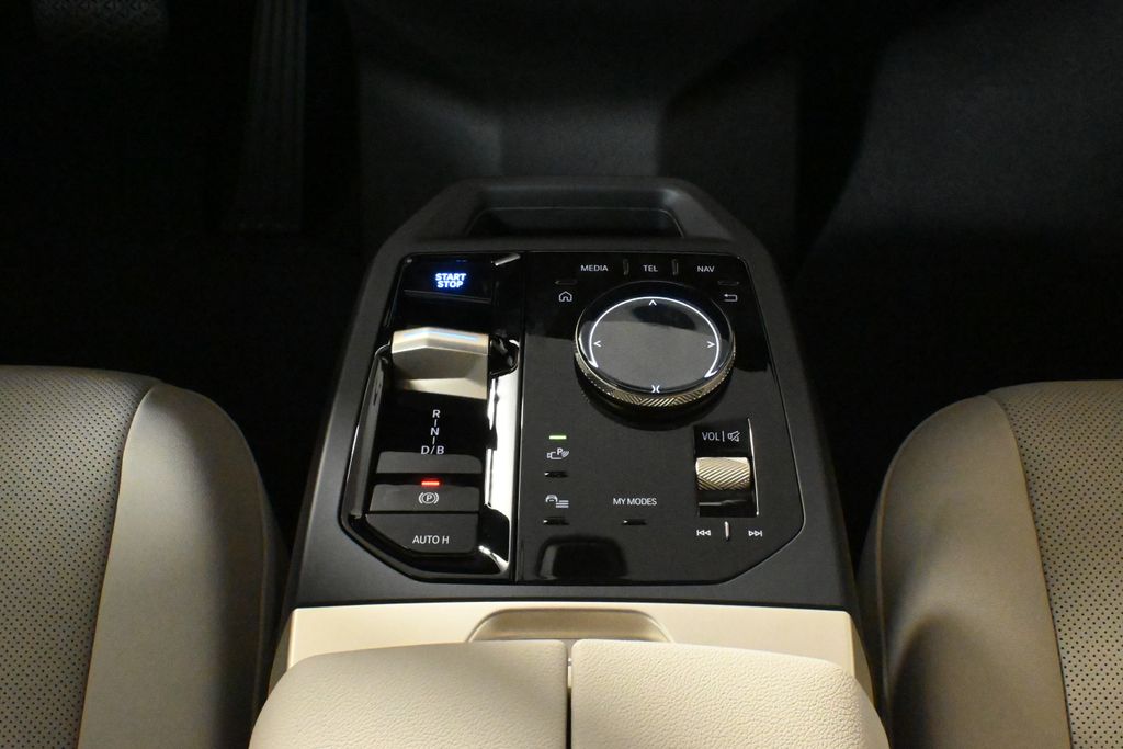 Thumbnail: 2026 BMW iX - 23