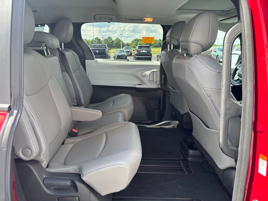 Used 2026 Toyota Sienna Van