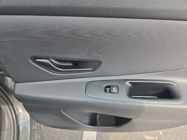 2025 Hyundai Elantra Sport 23