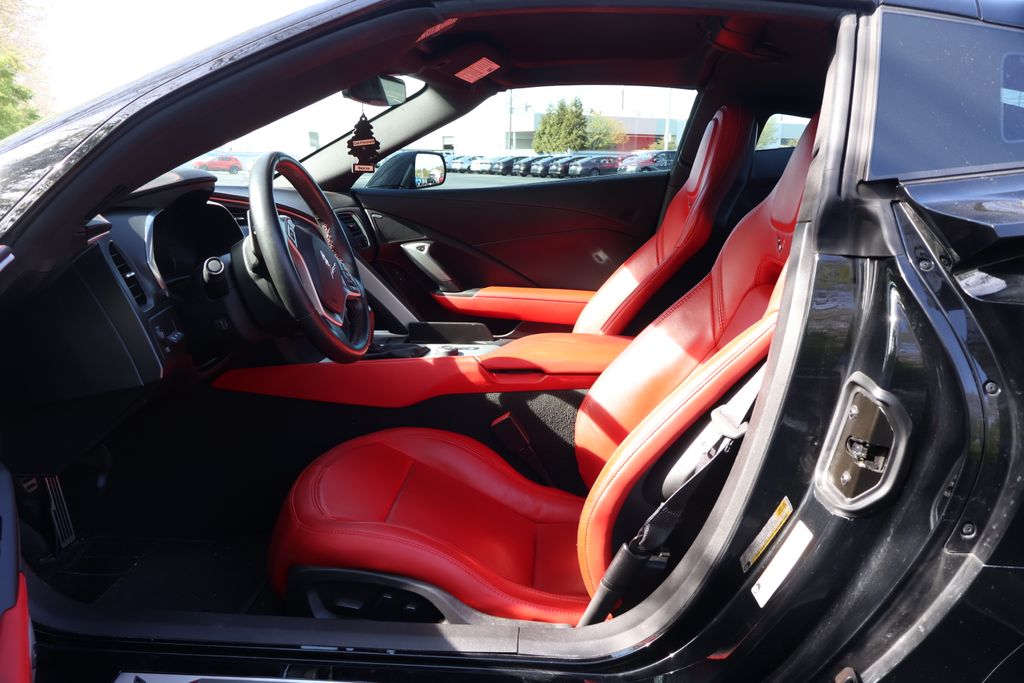 2015 Chevrolet Corvette Stingray 14