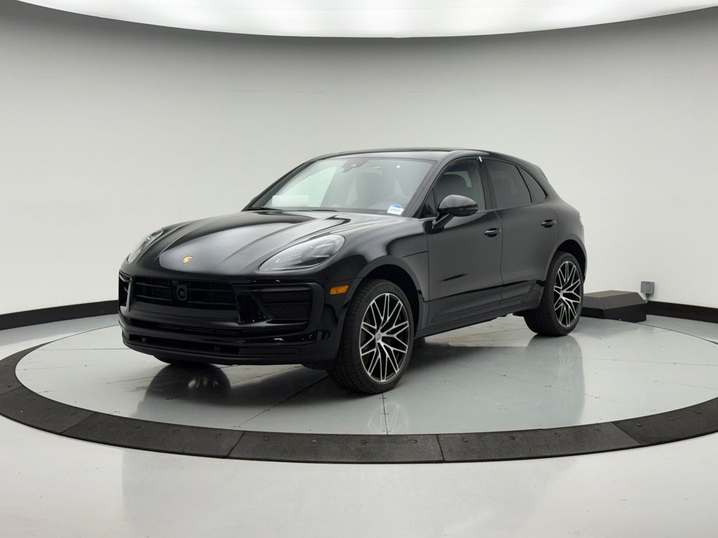 Thumbnail: 2026 Porsche Macan - 1