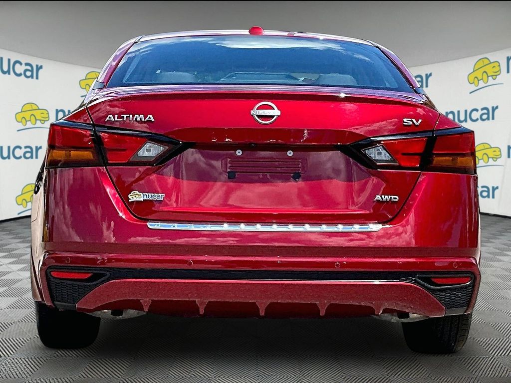 2023 Nissan Altima — photo 5