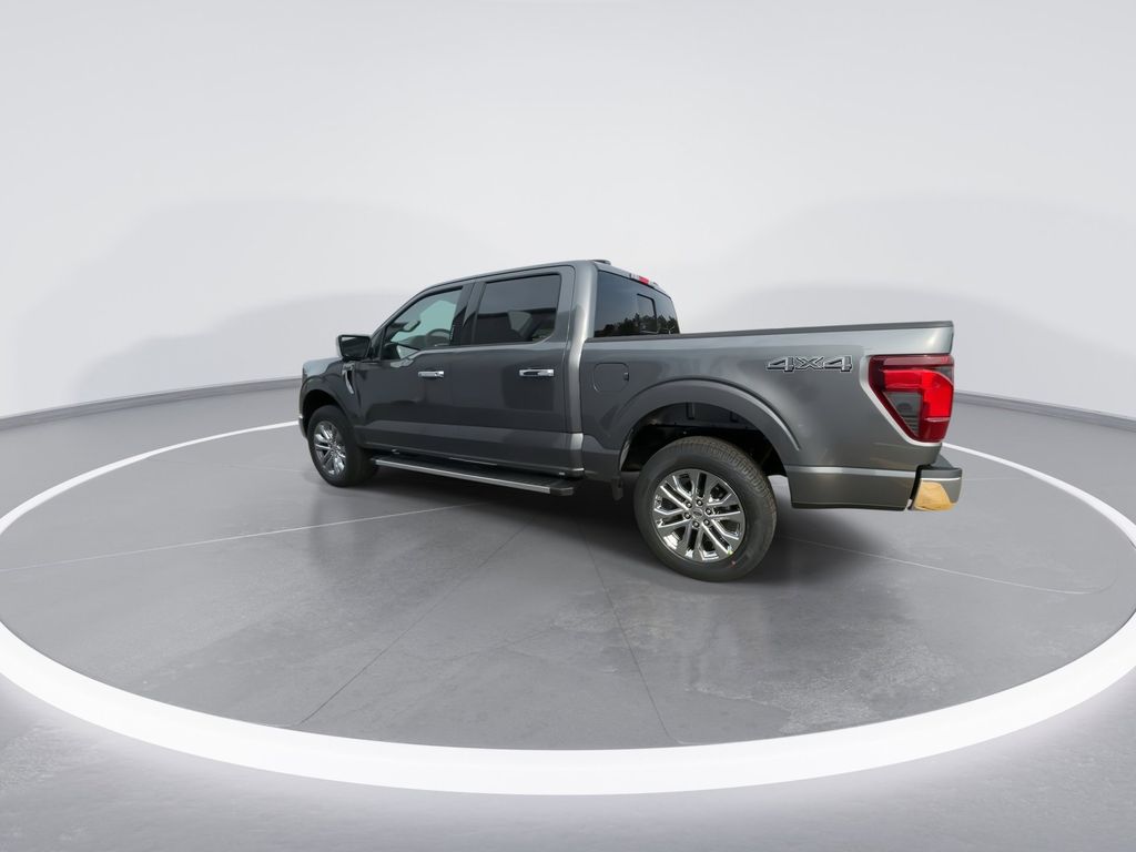 New 2026 Carbonized Gray Metallic Ford XLT image 6
