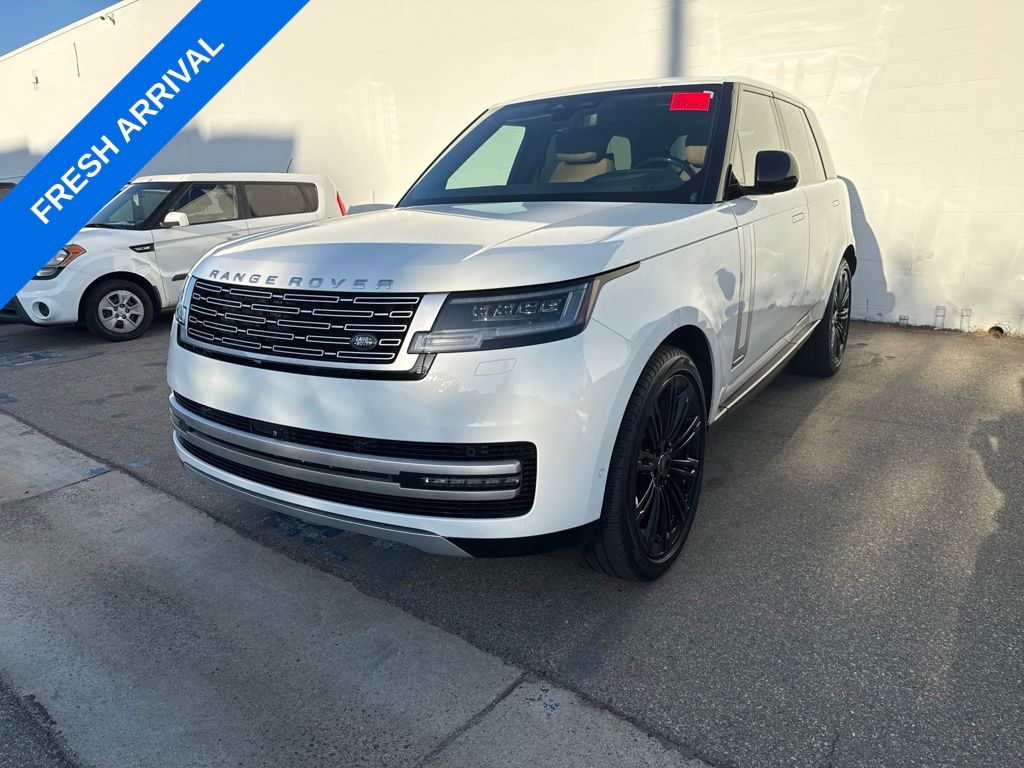 Fuji White 2024 Land Rover Range Rover SUV / Crossover All-Wheel Drive 8-Speed Automatic