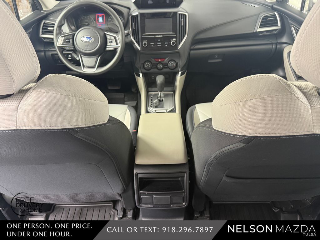 Used 2024 Gray Subaru Base image 37