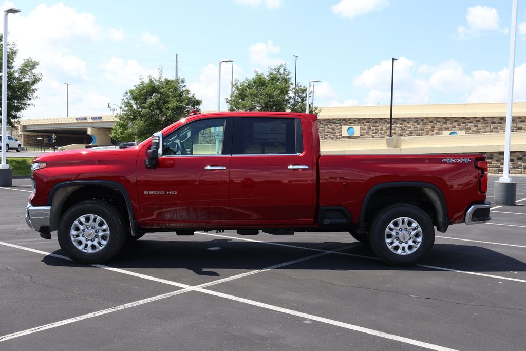 Thumbnail: 2025 Chevrolet Silverado 2500 - 4