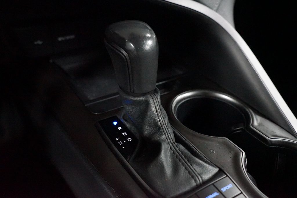 Thumbnail: 2024 Toyota Camry - 21