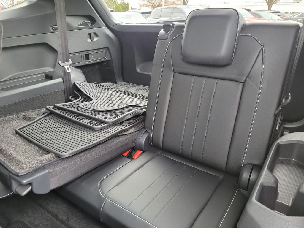 used 2024 Volkswagen Tiguan car, priced at $26,000