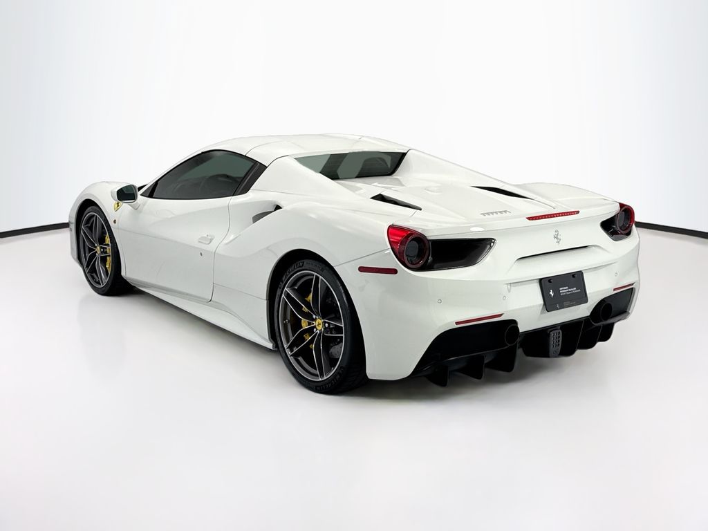 Thumbnail: 2018 Ferrari 488 - 15