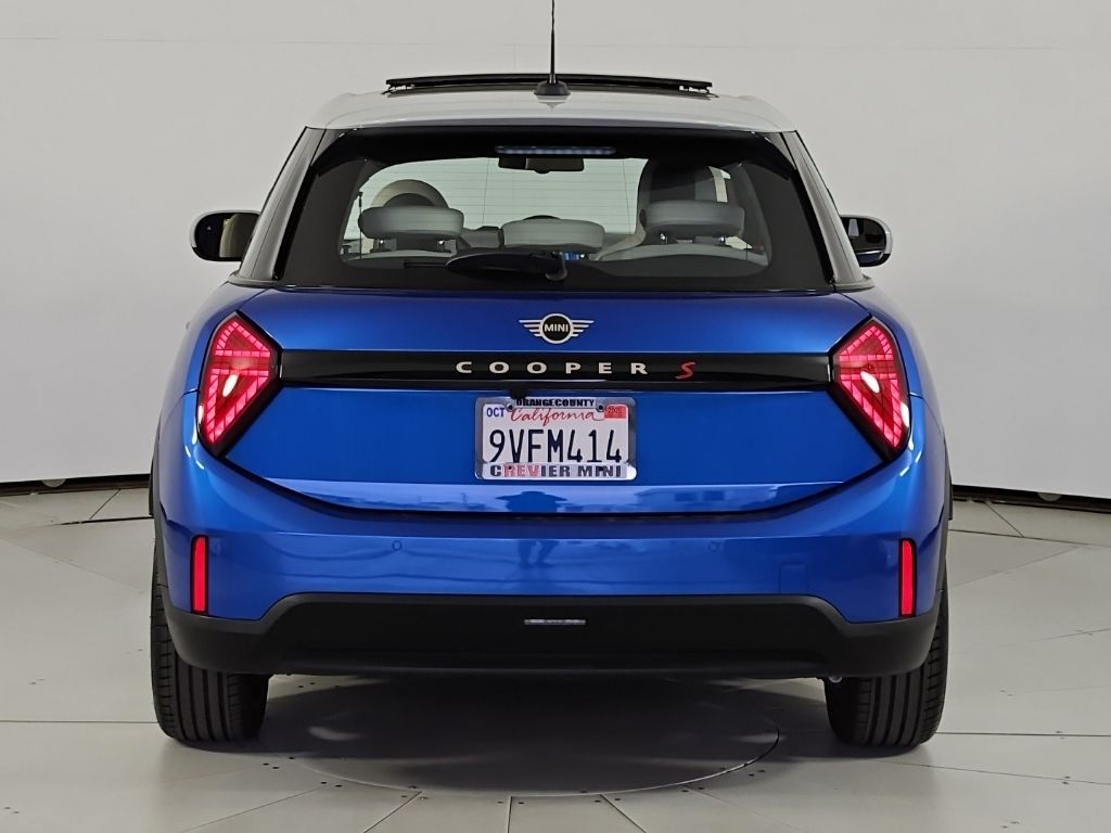 Thumbnail: 2026 MINI Cooper - 8