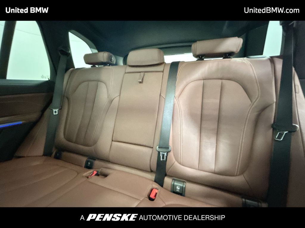 Thumbnail: 2021 BMW X5 - 21