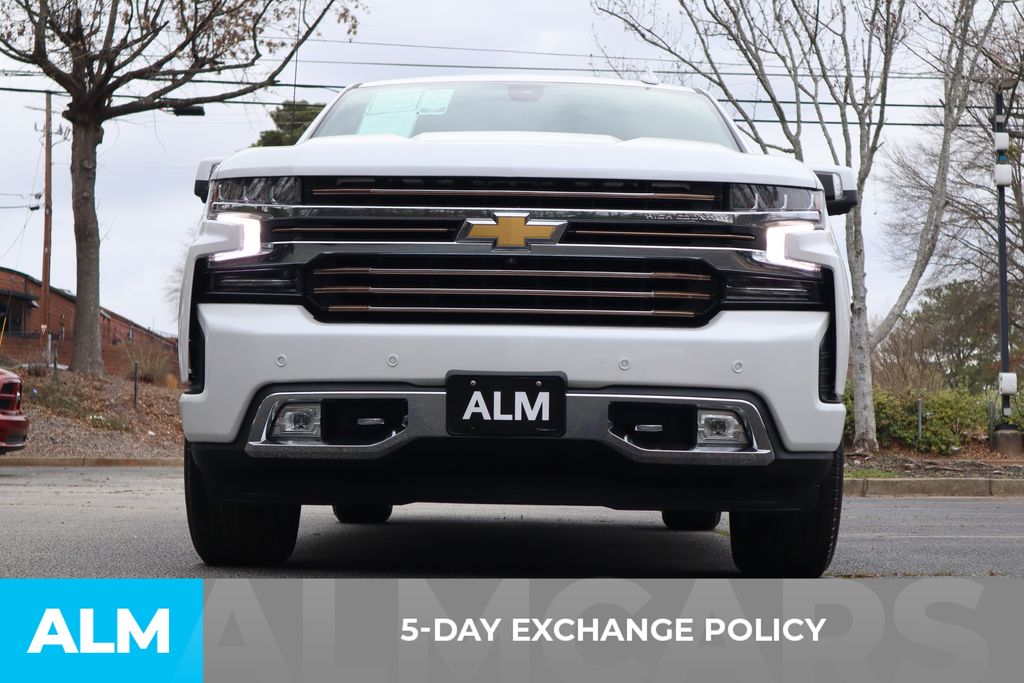 2022 Chevrolet Silverado 1500 High Country photo 2