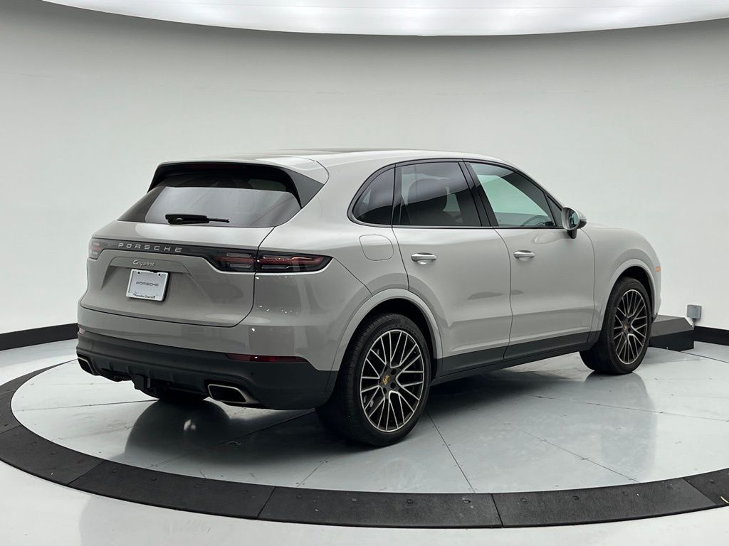 Thumbnail: 2023 Porsche Cayenne - 7