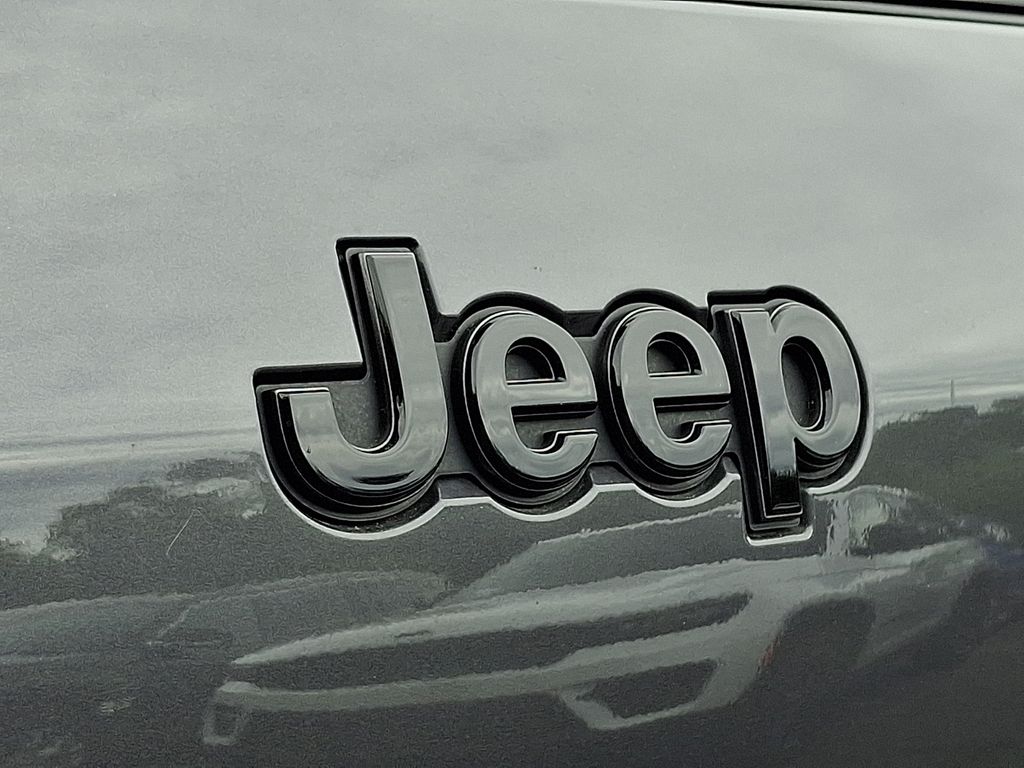 Used 2023 Jeep Grand Cherokee L SUV