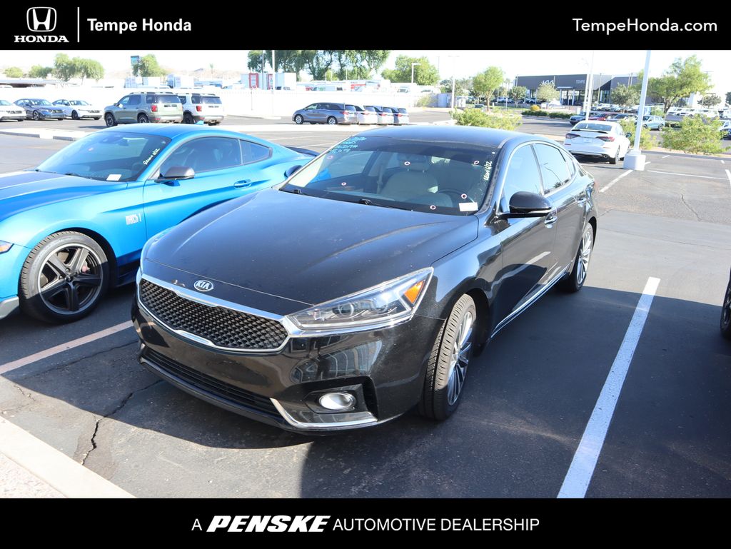 2017 Kia Cadenza Premium -
                  Tempe, AZ
