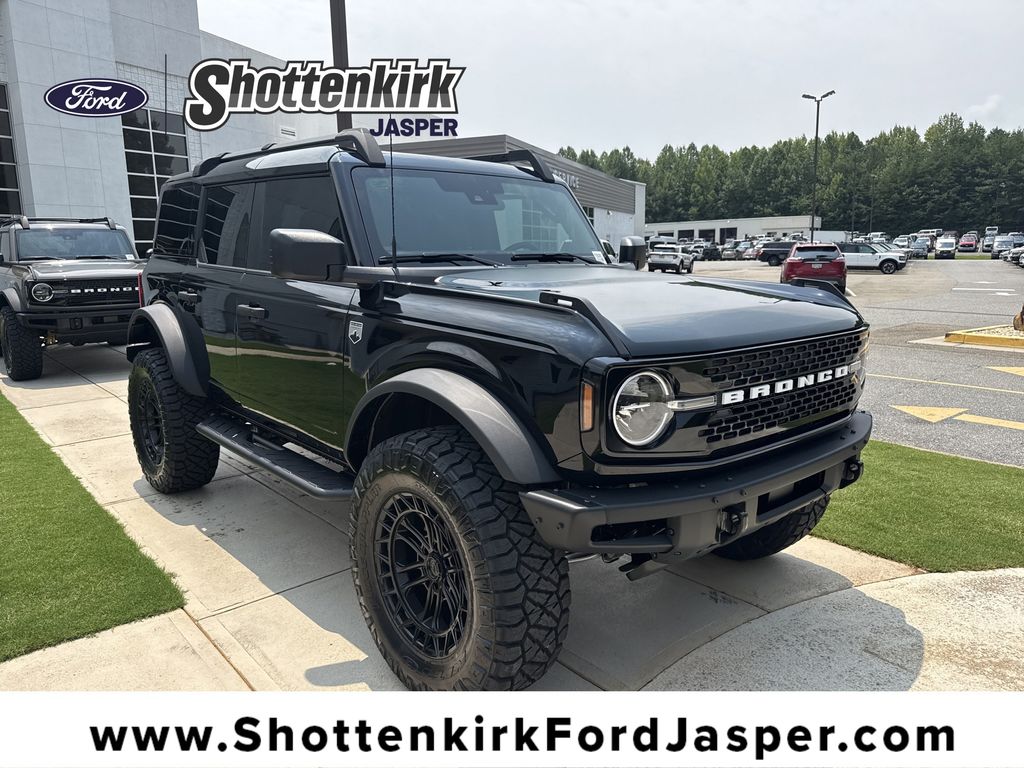 Shadow Black 2026 Ford Bronco SUV / Crossover Four-Wheel Drive Automatic