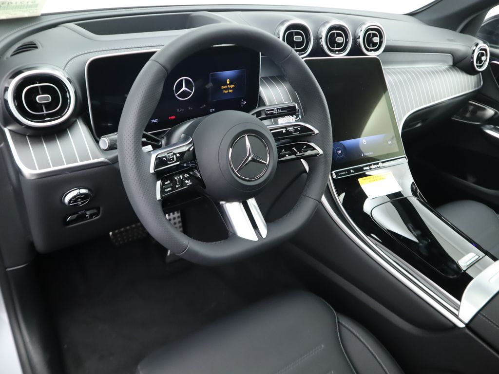 2024 Mercedes-Benz GLC 300 10
