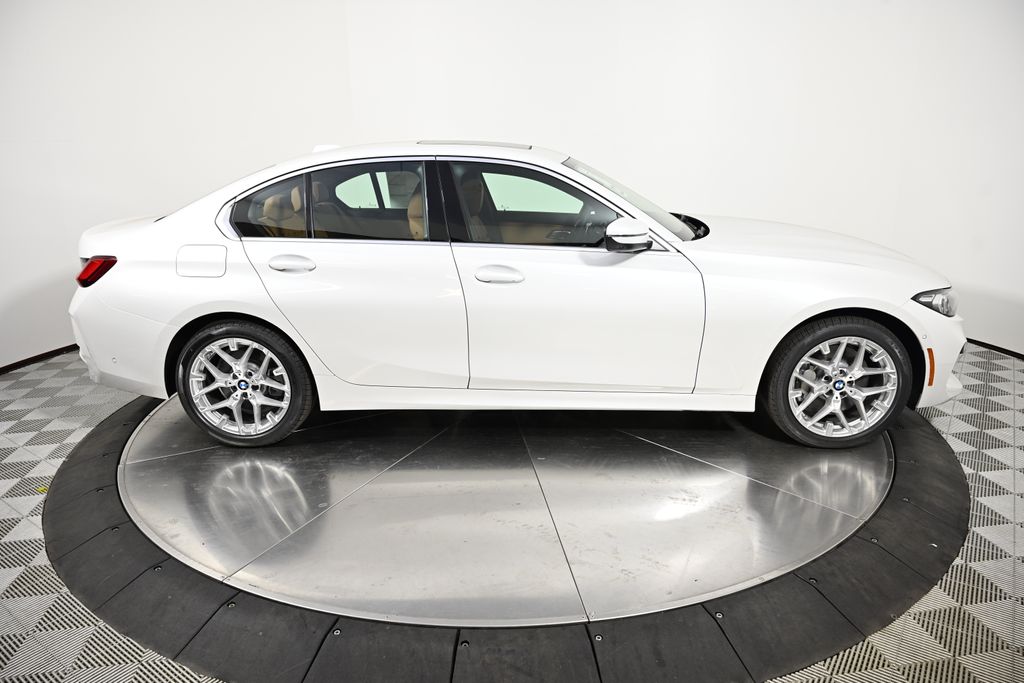 Thumbnail: 2025 BMW 3 Series - 6
