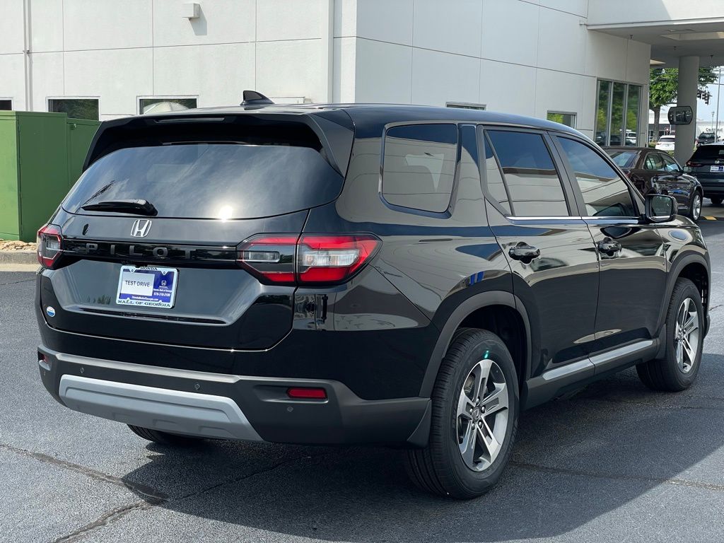 2025 Honda Pilot EX-L 6