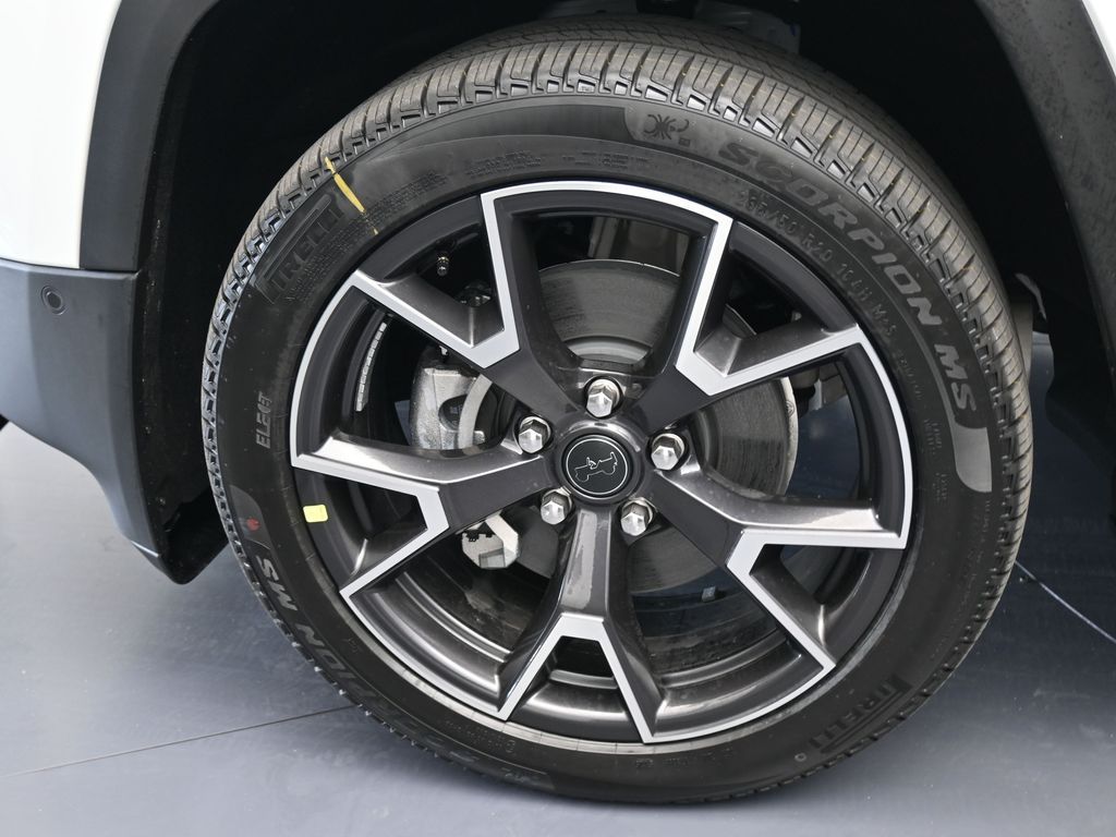 New 2026 Bright White Clearcoat Jeep Overland image 30