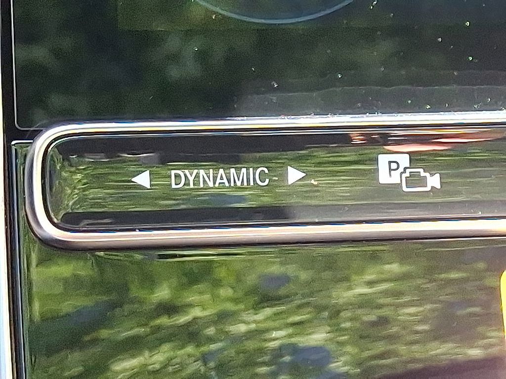 Thumbnail: 2025 Mercedes-Benz GLC - 19