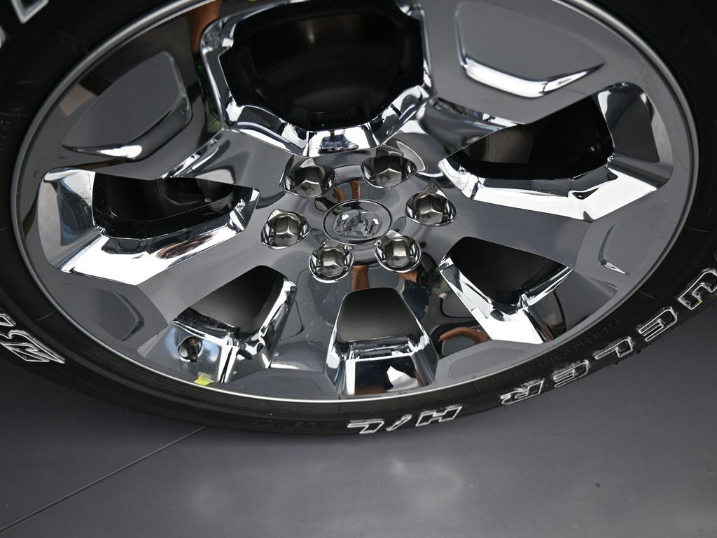 New 2026 Diamond Black Crystal Pearlcoat Ram Big Horn/Lone Star image 35