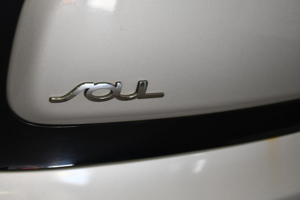 Thumbnail: 2014 Kia Soul - 6