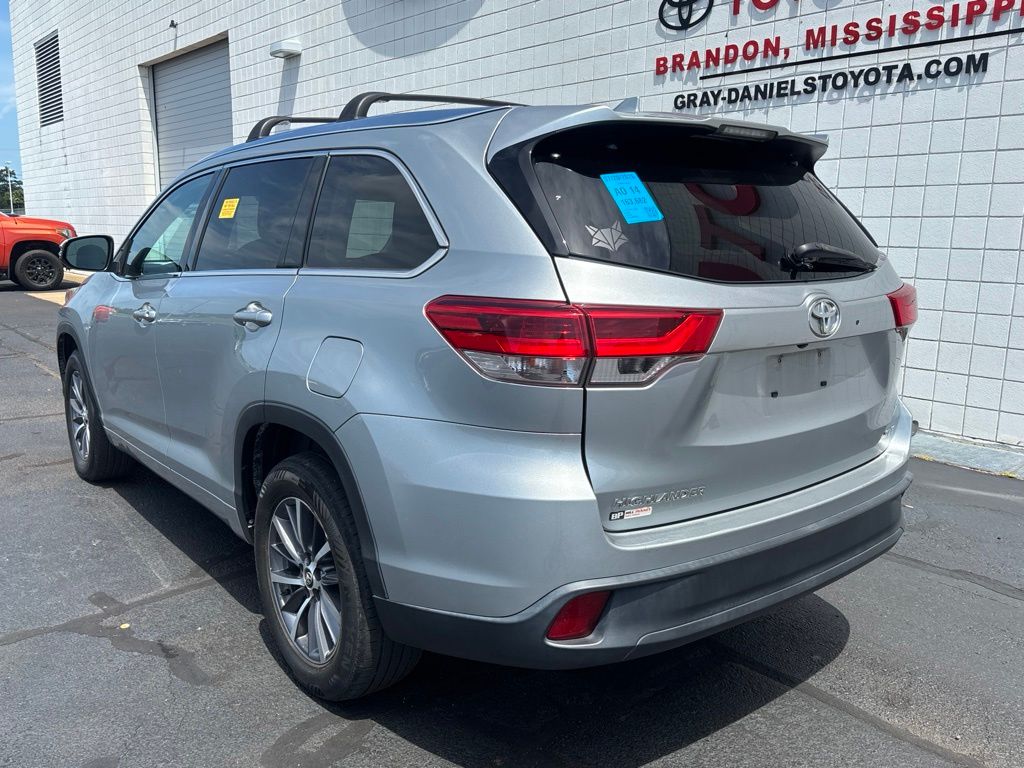 Used 2017 Toyota Highlander SUV