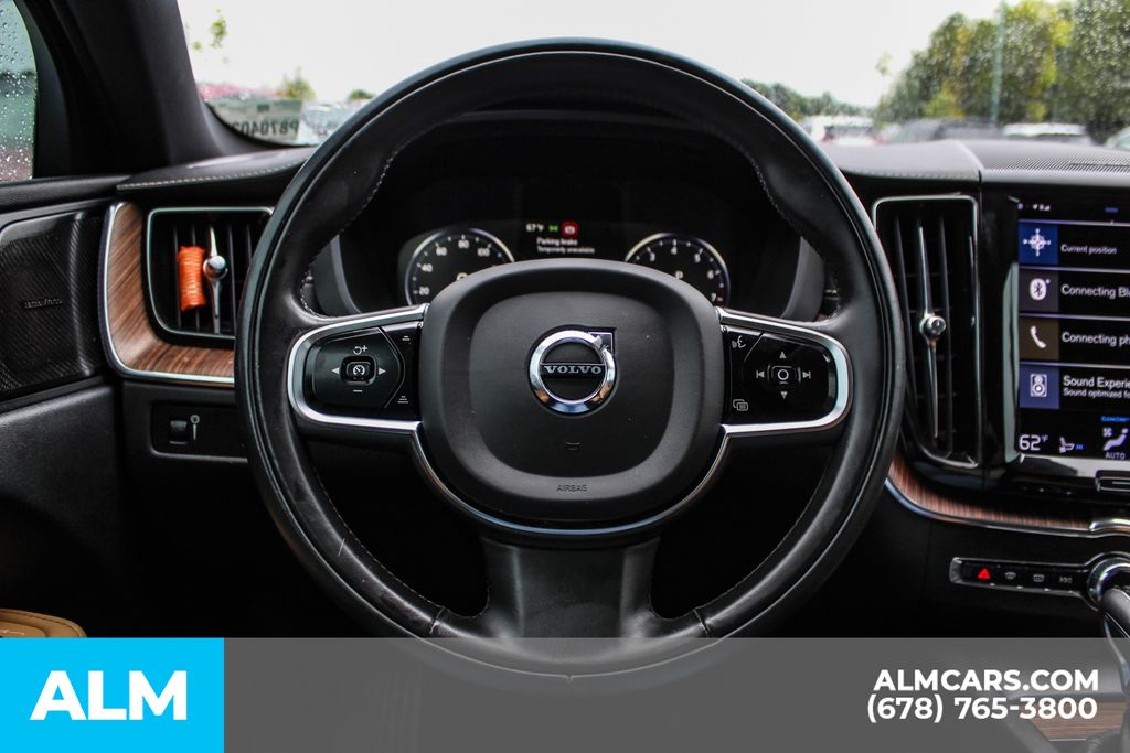 2021 Volvo XC60 T5 Inscription photo 21