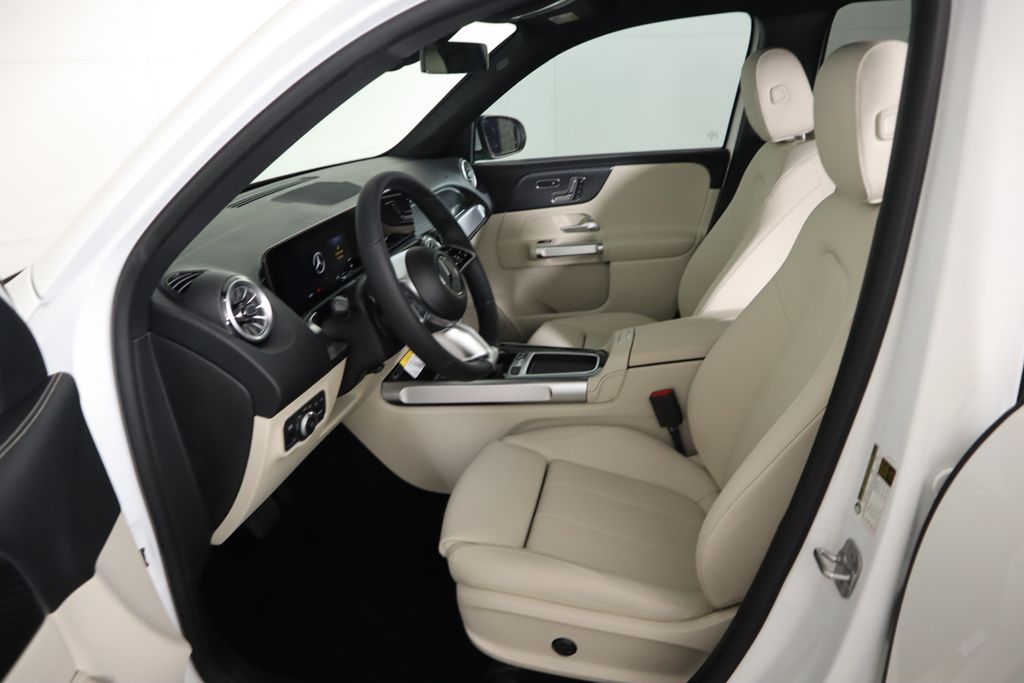 Thumbnail: 2025 Mercedes-Benz GLB - 20