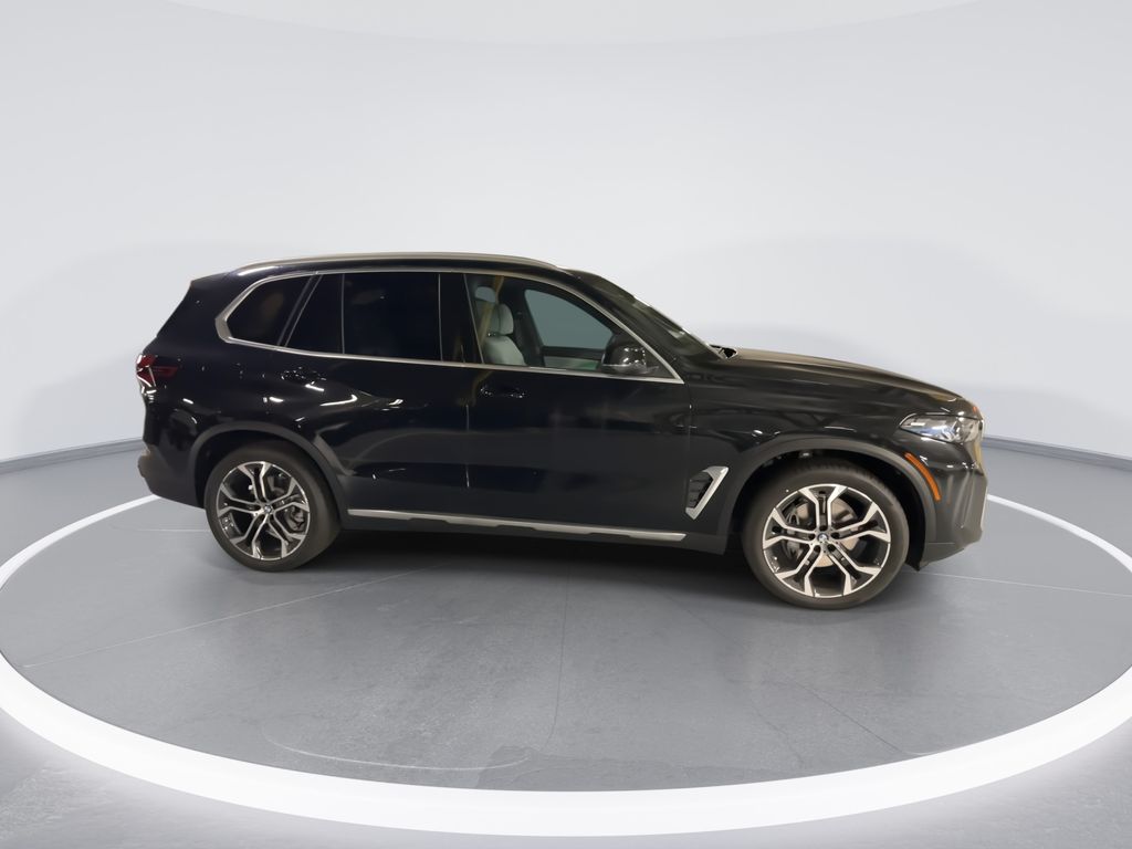 Thumbnail: 2026 BMW X5 - 9