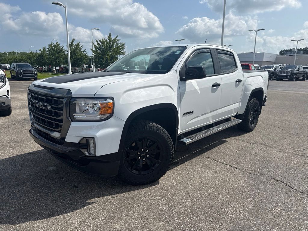  2022 GMC Canyon AT4 Crew Cab 4WD with Leather   