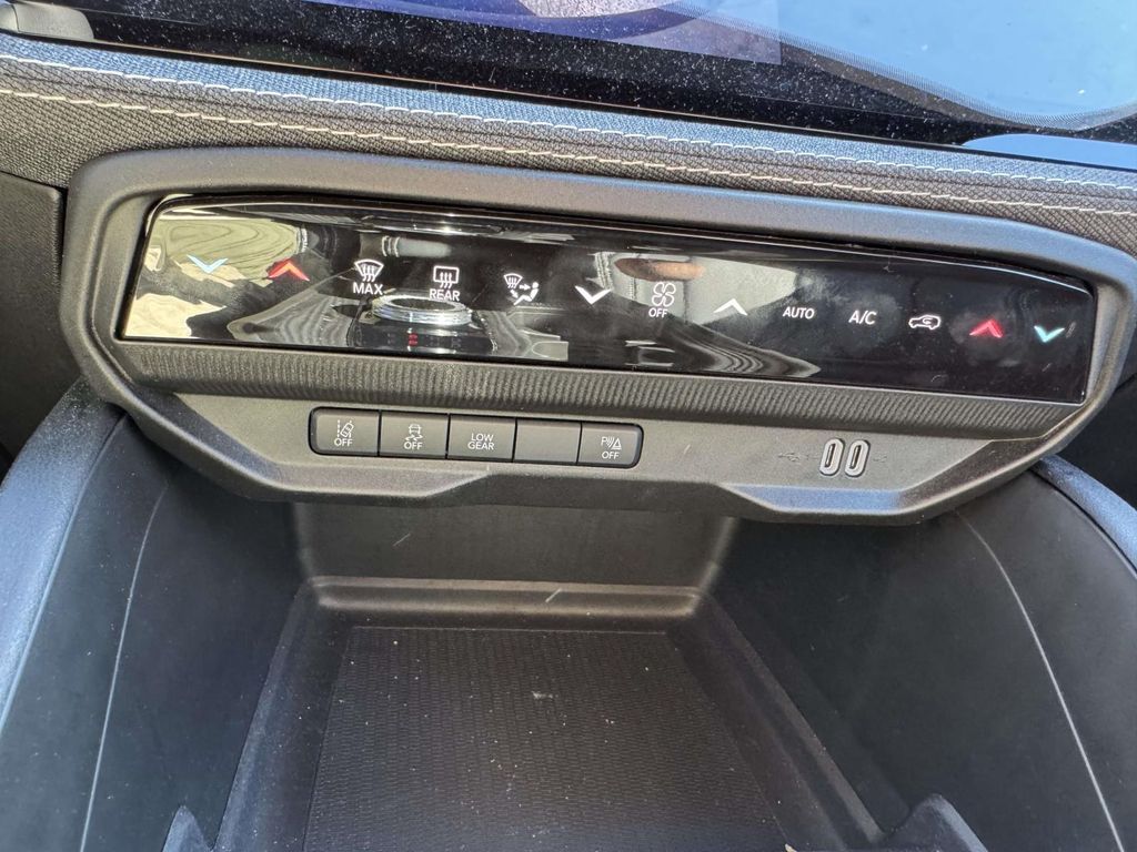 Used 2026 Jeep Cherokee SUV