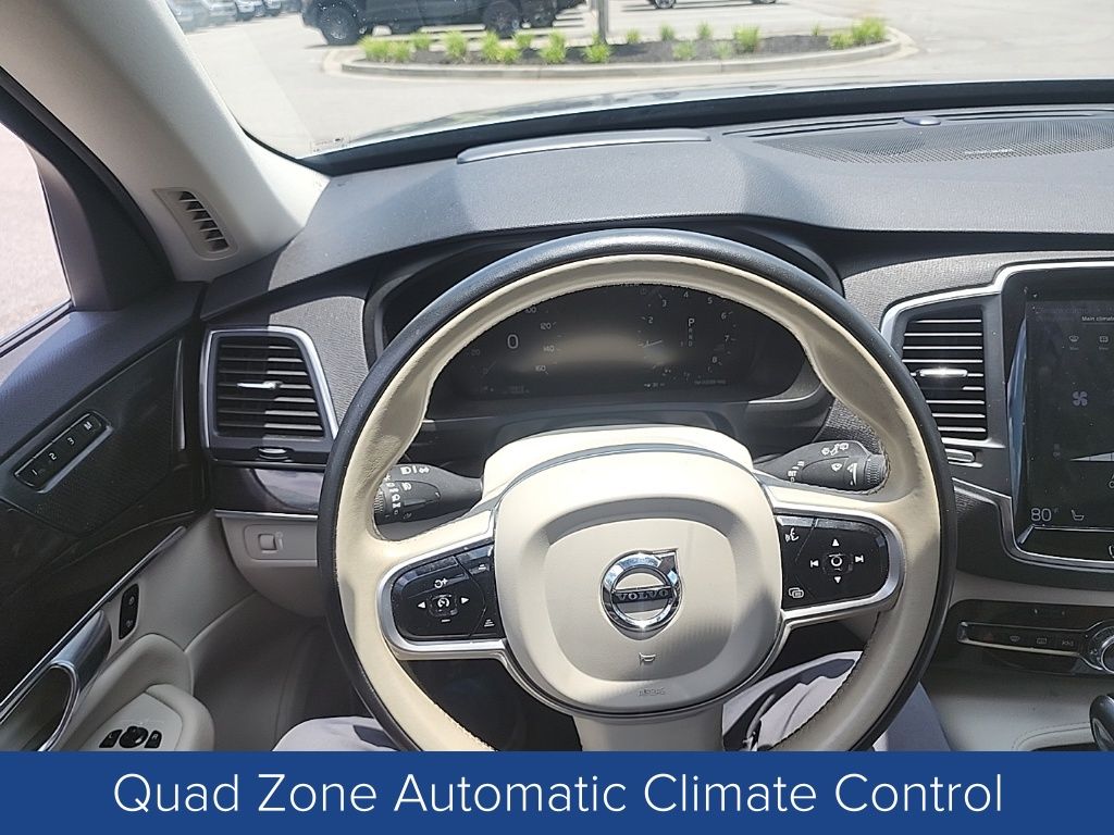 2019 Volvo XC90 T6 Momentum