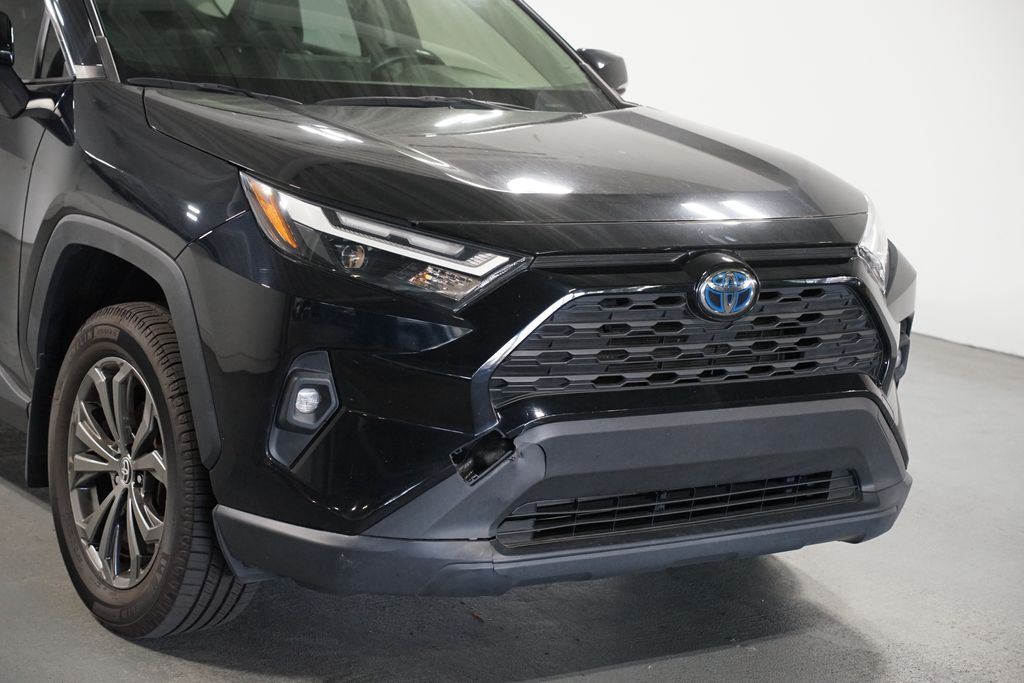 Thumbnail: 2022 Toyota RAV4 - 4