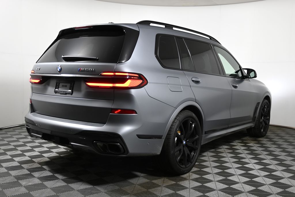 Thumbnail: 2026 BMW X7 - 6