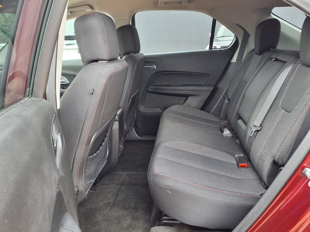 2017 Chevrolet Equinox LT - 10