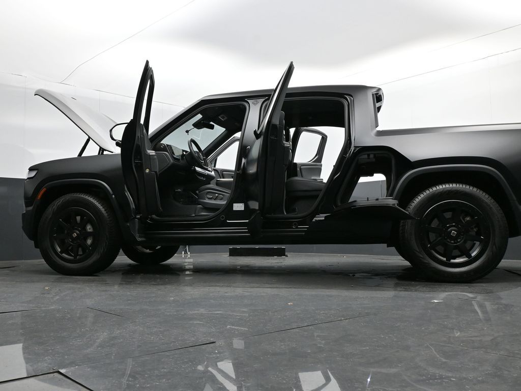 2023 Rivian R1T Adventure